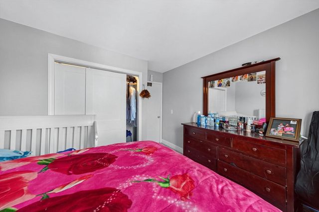 125 Carl St, Fall River, MA 02721