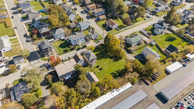 125 Carl St, Fall River, MA 02721