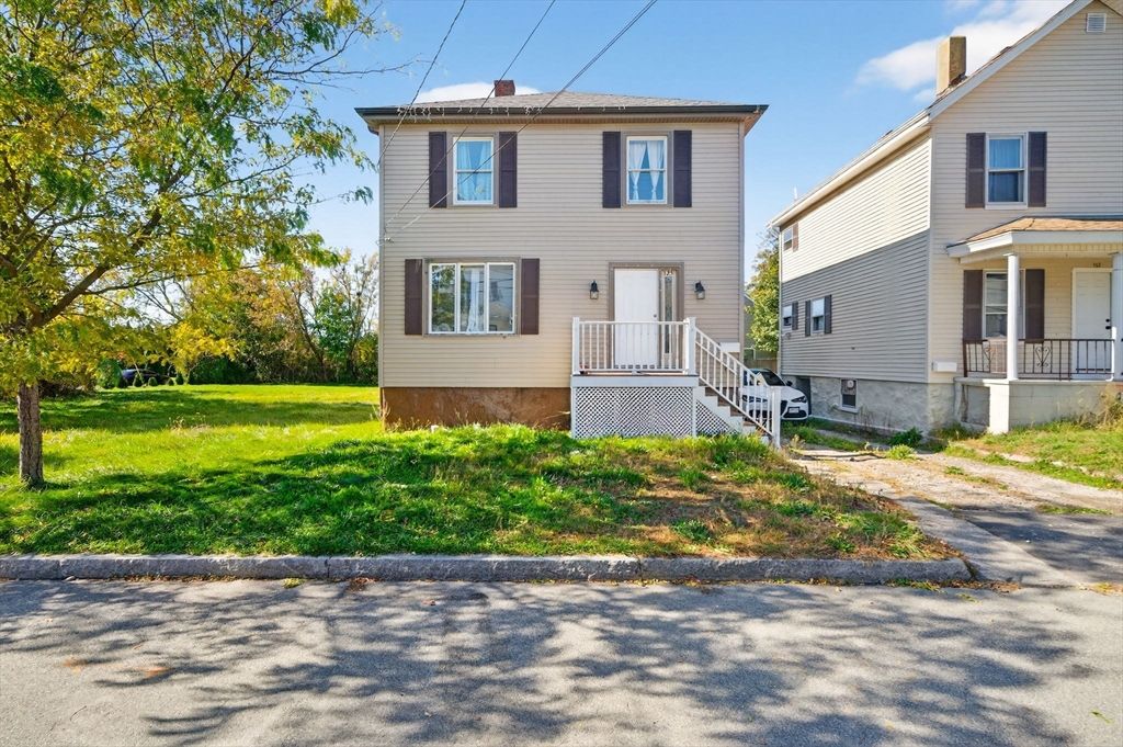 125 Carl St, Fall River, MA 02721