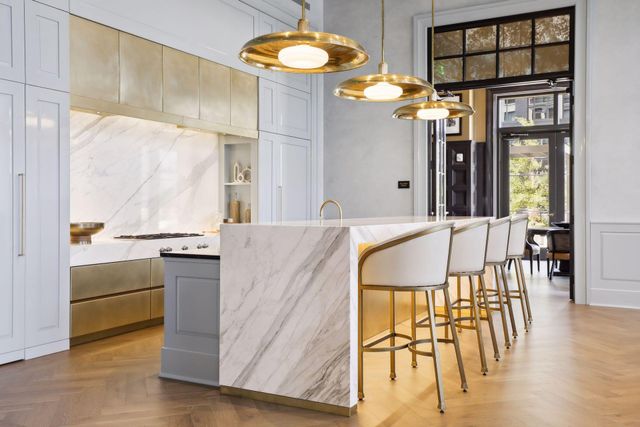 1111 W River Parkway 14E, Minneapolis, MN 55415