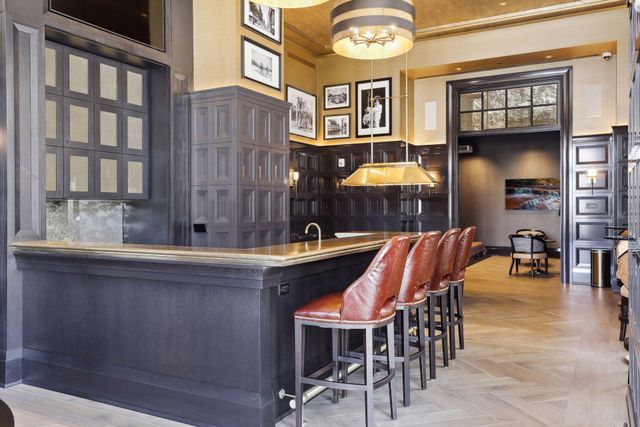 1111 W River Parkway 14E, Minneapolis, MN 55415