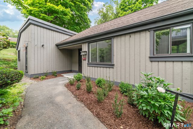 132 Heritage Village A, Southbury, CT 06488