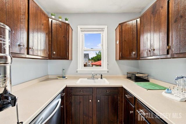 10 Krumb Street, Sayreville, NJ 08872