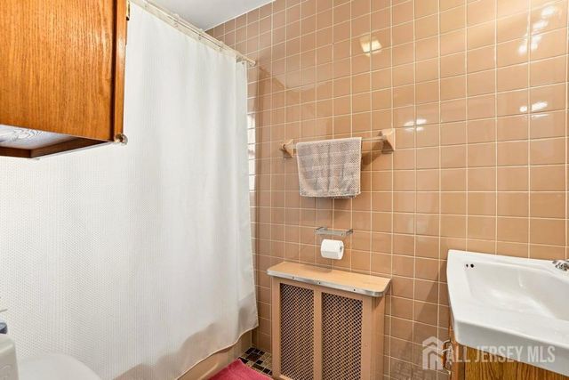 10 Krumb Street, Sayreville, NJ 08872
