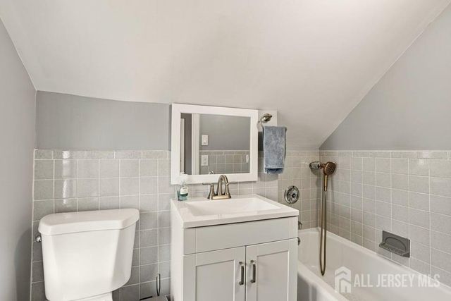 10 Krumb Street, Sayreville, NJ 08872