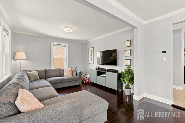 10 Krumb Street, Sayreville, NJ 08872