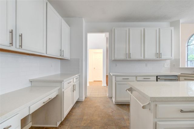 16464 Beewood Glen Drive, Sugar Land, TX 77498