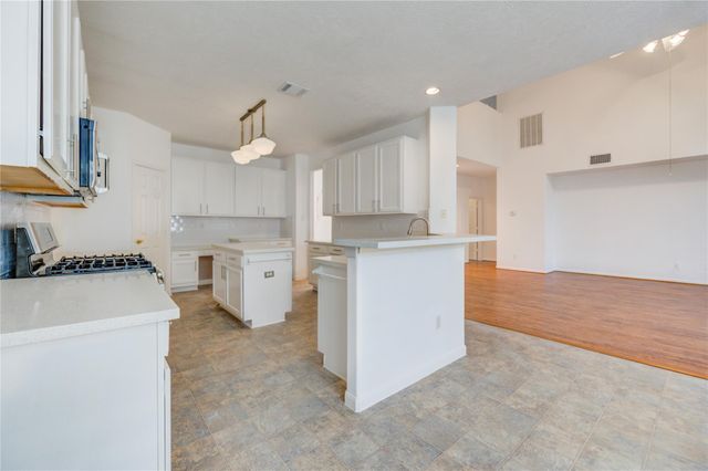 16464 Beewood Glen Drive, Sugar Land, TX 77498