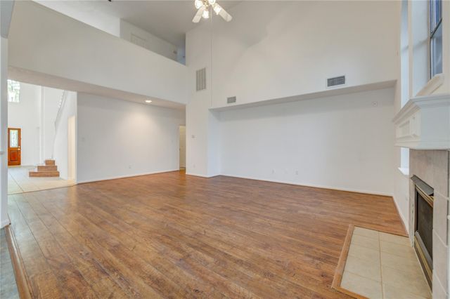 16464 Beewood Glen Drive, Sugar Land, TX 77498