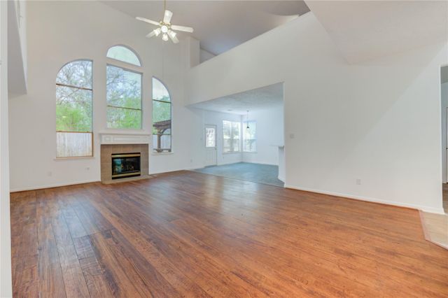 16464 Beewood Glen Drive, Sugar Land, TX 77498