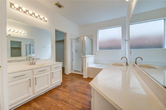 16464 Beewood Glen Drive, Sugar Land, TX 77498