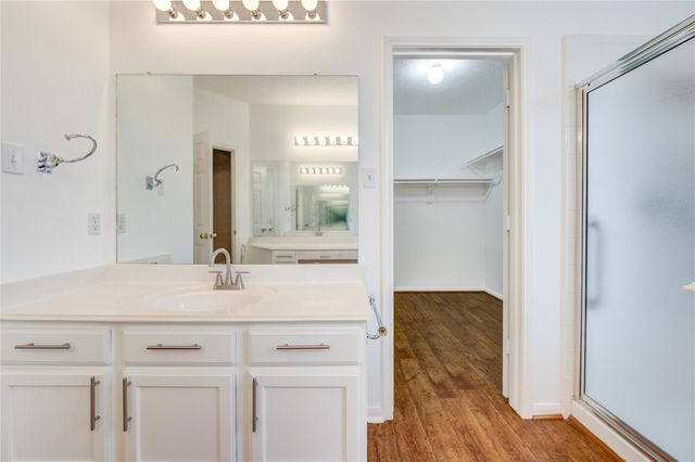 16464 Beewood Glen Drive, Sugar Land, TX 77498