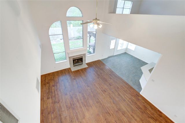 16464 Beewood Glen Drive, Sugar Land, TX 77498