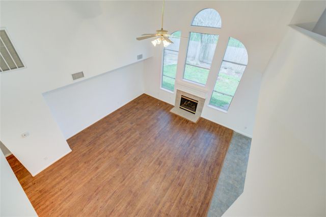 16464 Beewood Glen Drive, Sugar Land, TX 77498