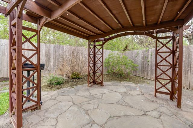 16464 Beewood Glen Drive, Sugar Land, TX 77498