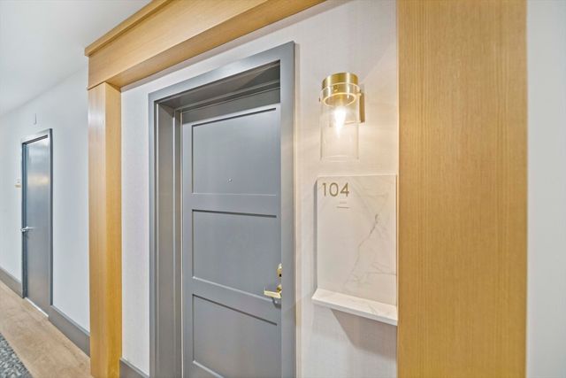 200 Revere St 4104, Canton, MA 02021