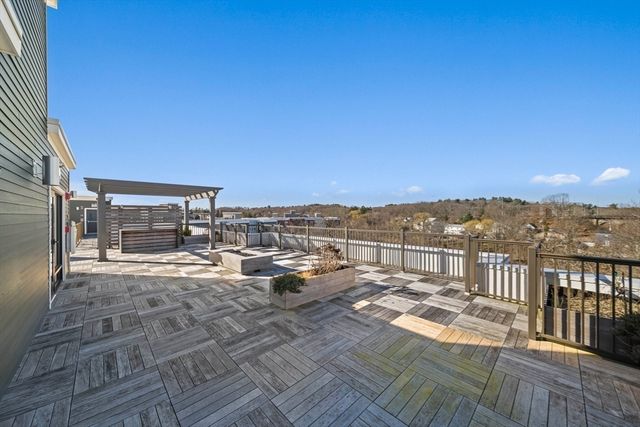 200 Revere St 4104, Canton, MA 02021