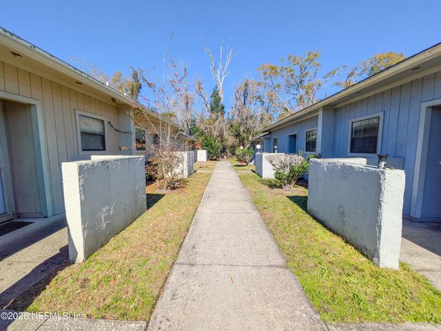 7619 INDIAN LAKES Drive 1-4, Jacksonville, FL 32210