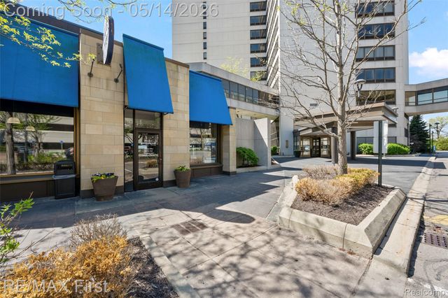 1001 W Jefferson Avenue 6B, Detroit, MI 48226