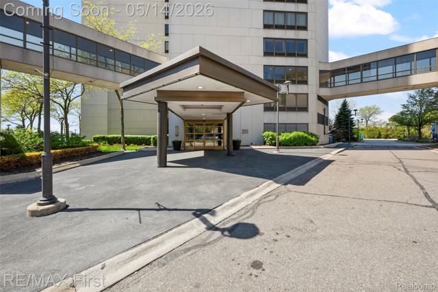 1001 W Jefferson Avenue 6B, Detroit, MI 48226