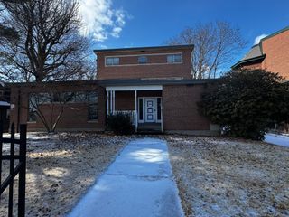 11 Charter Oak Place, Hartford, CT 06106