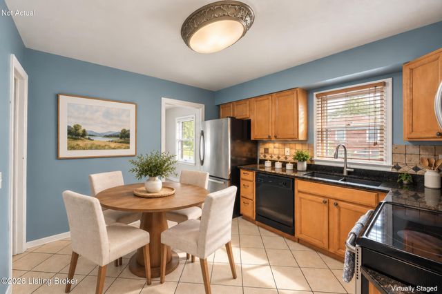 10113 Mary Dell Ln, Louisville, KY 40299