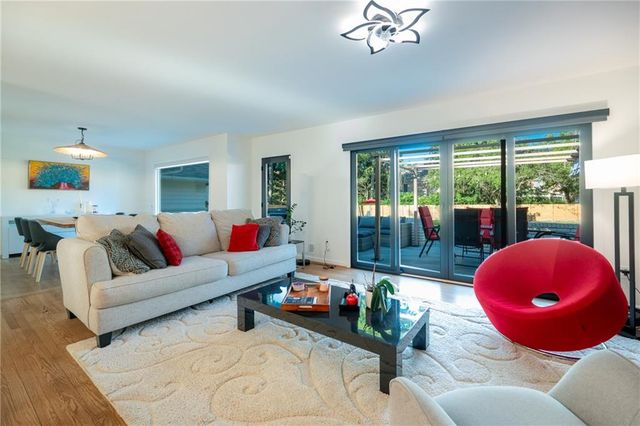 7330 Hunters Branch Drive, Atlanta, GA 30328