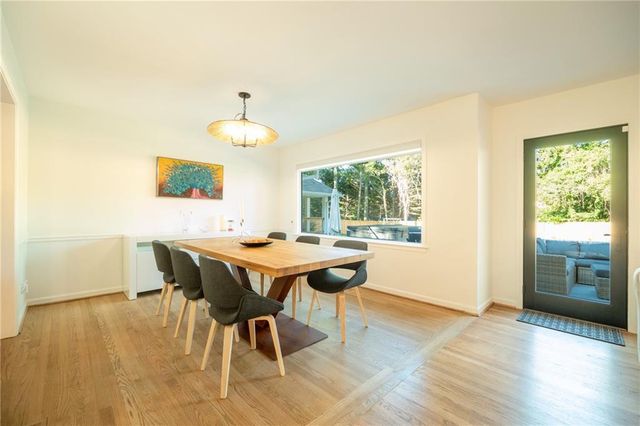 7330 Hunters Branch Drive, Atlanta, GA 30328