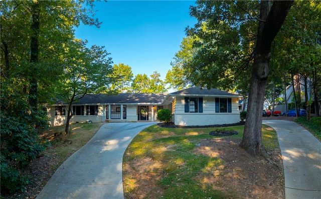 7330 Hunters Branch Drive, Atlanta, GA 30328