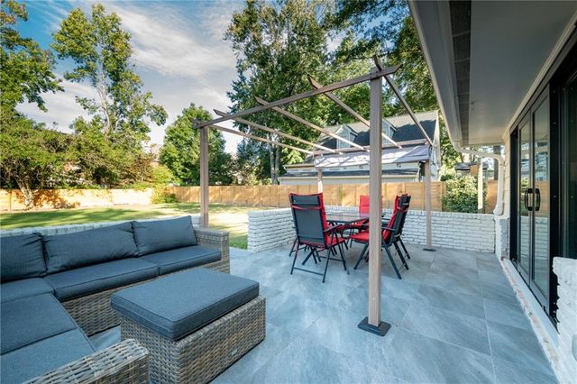 7330 Hunters Branch Drive, Atlanta, GA 30328