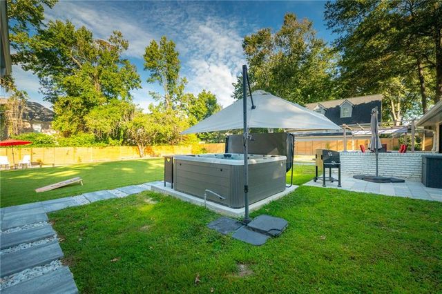 7330 Hunters Branch Drive, Atlanta, GA 30328