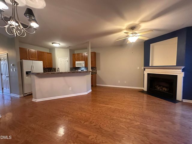 27 Great View Court, Clayton, NC 27527