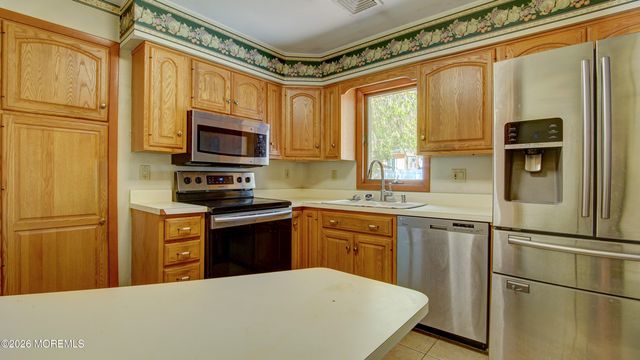 2 Birchwood Road, Jamesburg, NJ 08831