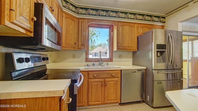 2 Birchwood Road, Jamesburg, NJ 08831