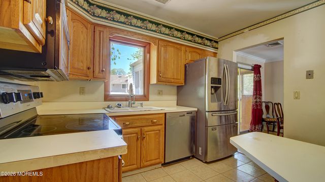 2 Birchwood Road, Jamesburg, NJ 08831