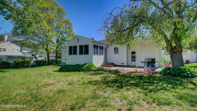 2 Birchwood Road, Jamesburg, NJ 08831