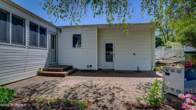 2 Birchwood Road, Jamesburg, NJ 08831