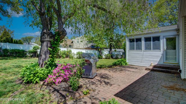 2 Birchwood Road, Jamesburg, NJ 08831