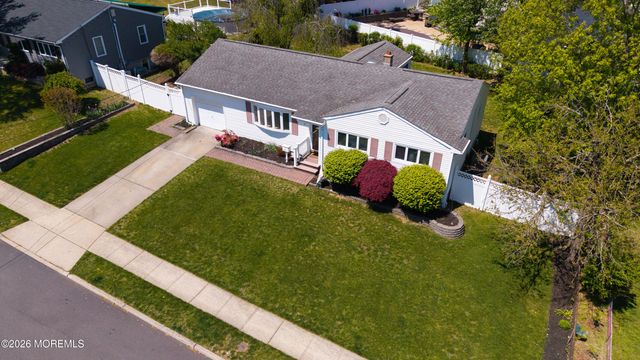 2 Birchwood Road, Jamesburg, NJ 08831
