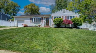 2 Birchwood Road, Jamesburg, NJ 08831