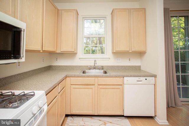 7706 JUNIPER LN, Palmyra, NJ 08065