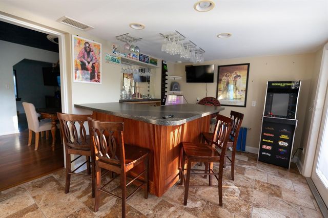 4720 WELCH CAUSEWAY, St Petersburg, FL 33708