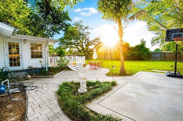 4720 WELCH CAUSEWAY, St Petersburg, FL 33708