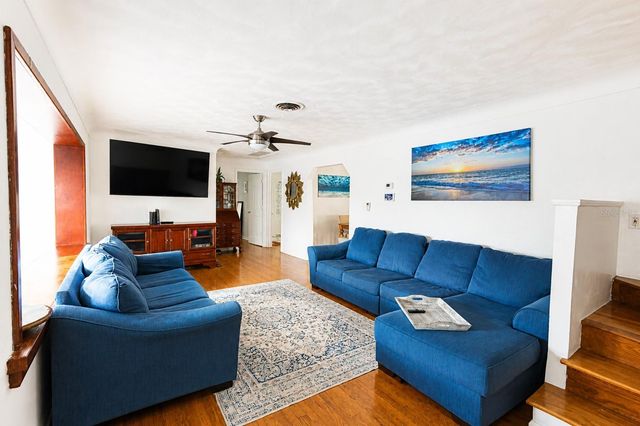 4720 WELCH CAUSEWAY, St Petersburg, FL 33708