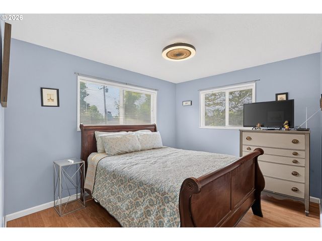 755 Ne DELSEY Rd, Hillsboro, OR 97124