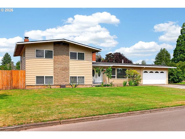 755 Ne DELSEY Rd, Hillsboro, OR 97124