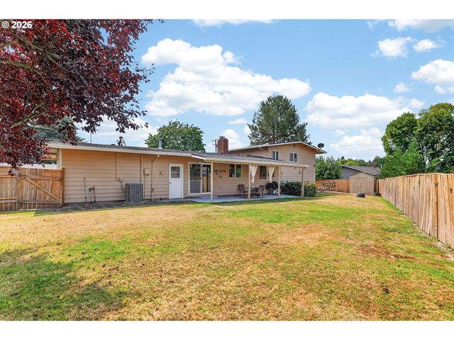 755 Ne DELSEY Rd, Hillsboro, OR 97124