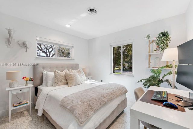 7601 SW 165th Ter, Palmetto Bay, FL 33157