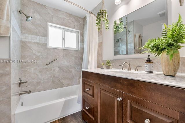 7601 SW 165th Ter, Palmetto Bay, FL 33157