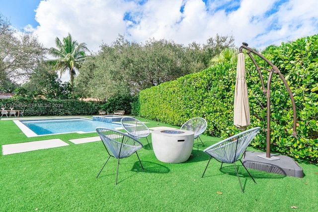 7601 SW 165th Ter, Palmetto Bay, FL 33157